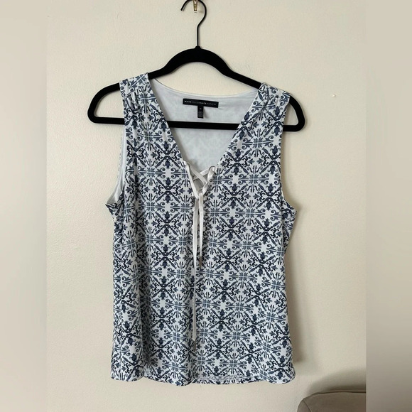 White House Black Market Tops - White House Black Market Women's Medium Blue and White Sleeveless Top